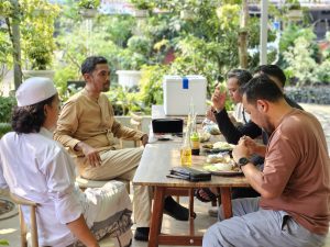 Pembina Kyai Salman Abdul Hamid, Lc.