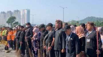 Sambut Kunjungan Tamu Negara, Bupati Rudy Susmanto Pimpin Aksi Bersih-Bersih di Babakan Madang