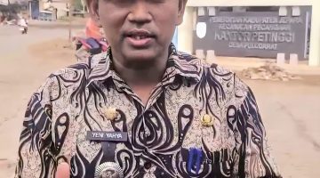 Gerak Cepat Tangani Sampah Pascahujan, Camat Pecangaan Yeni Yahya Ajak Warga Jaga Kebersihan